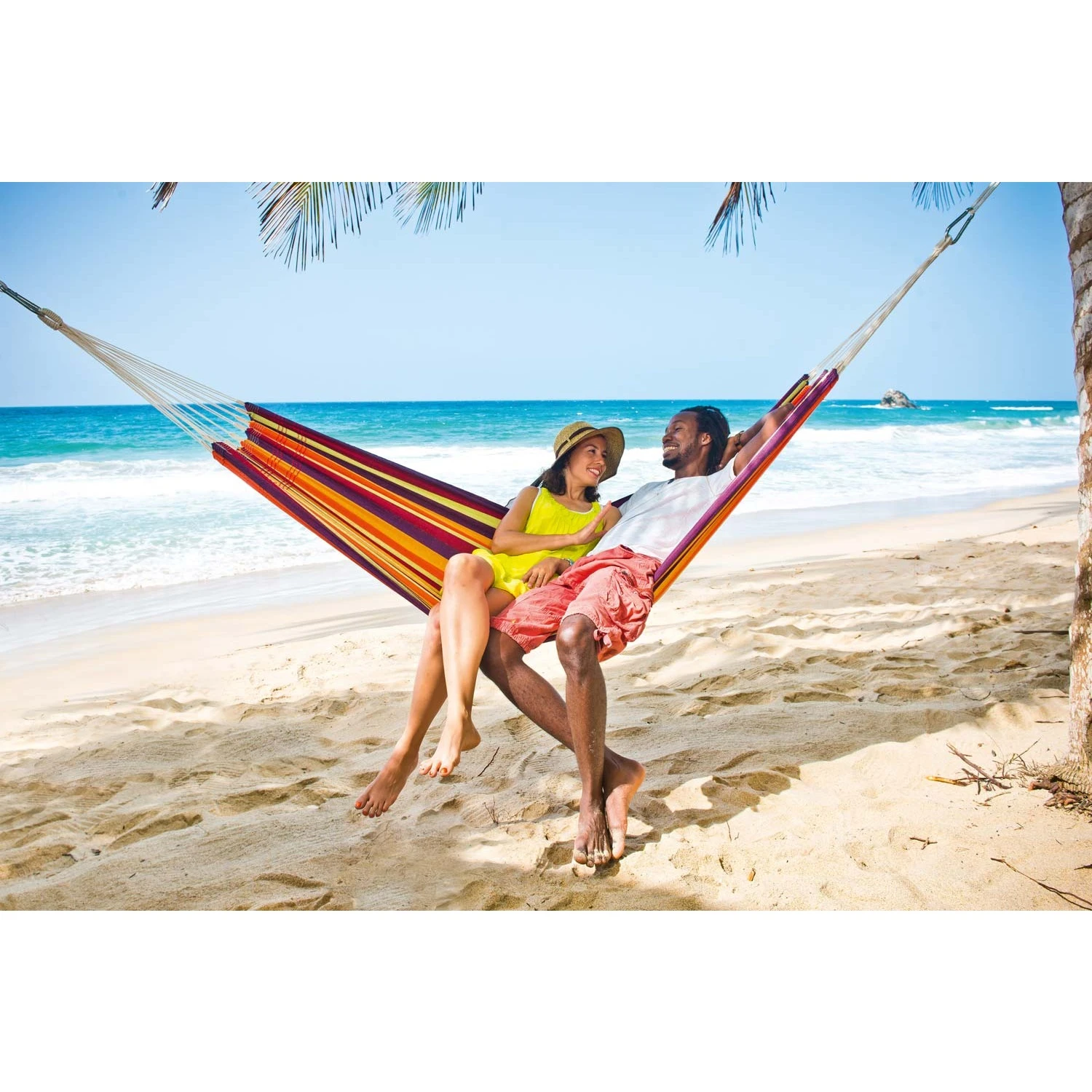 Amazonas Ultra-Light Lambada Hammock - Colorful - Image 3