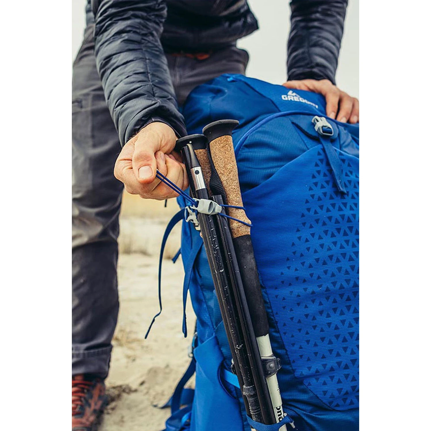 Gregory Zulu 40 Backpack - Volcanic Black - Image 6