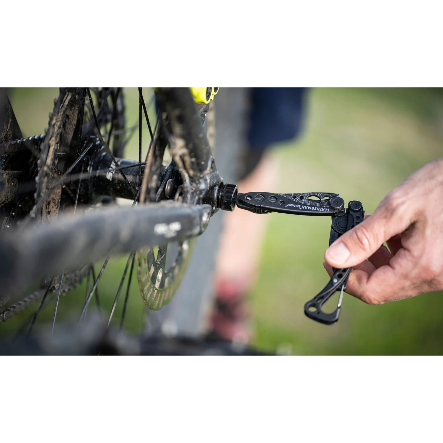 Leatherman Skeletool Multitool - Coyote Tan - Image 3