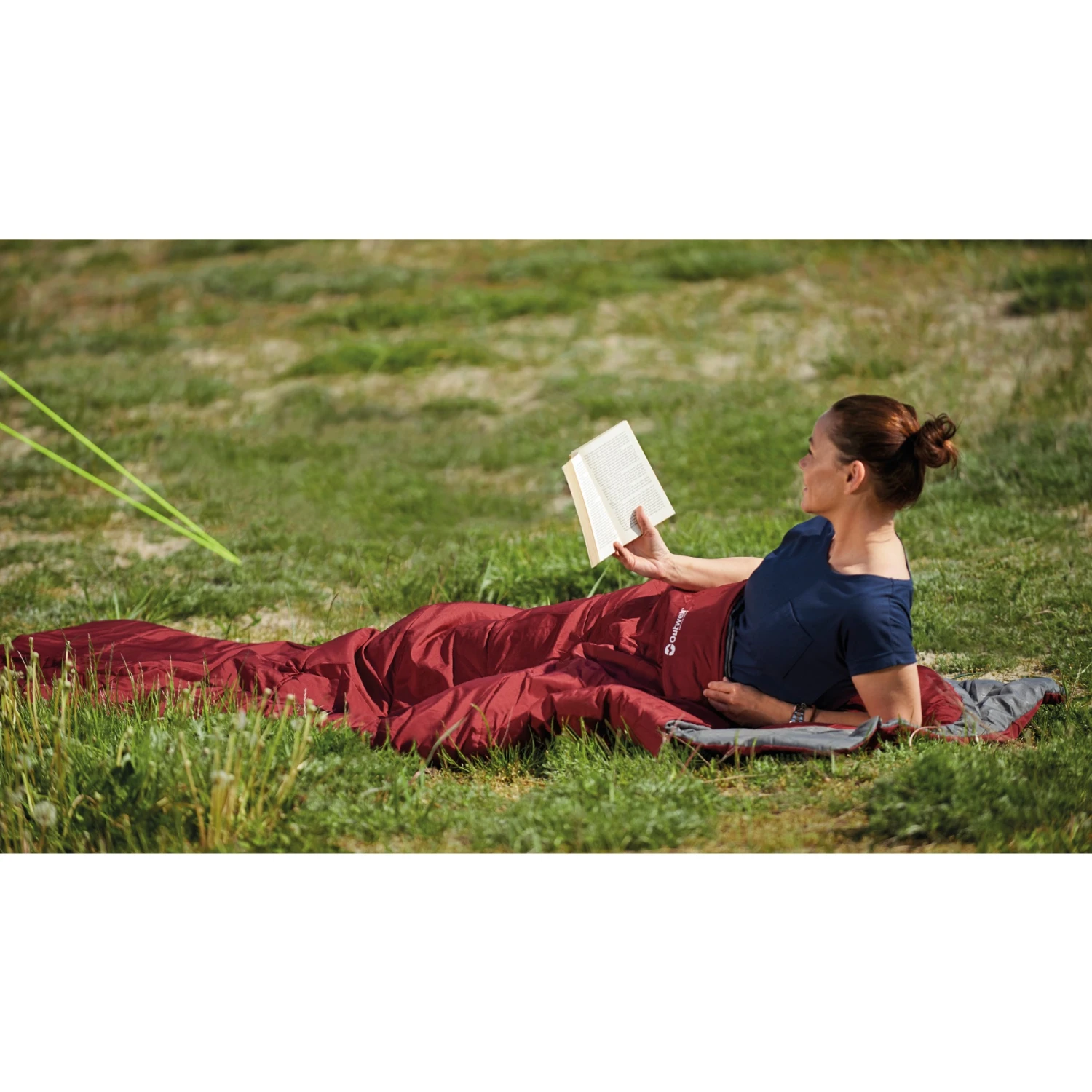 Outwell Contour Lux Sleeping Bag - Zipper Right - Red - Image 7